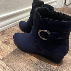 Elegant Navy Ankle Boots